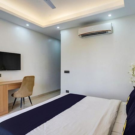 Hotel O Parkinn Gurgaon Exterior photo