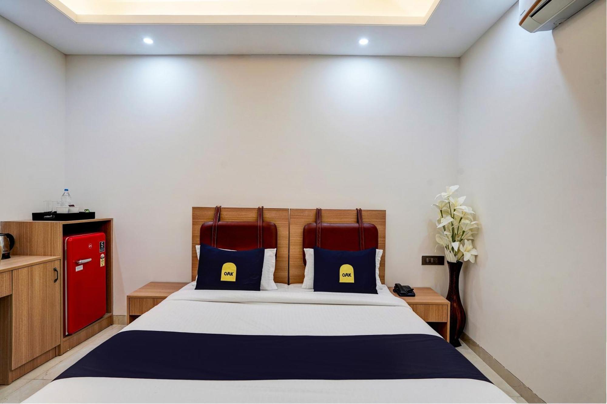 Hotel O Parkinn Gurgaon Exterior photo