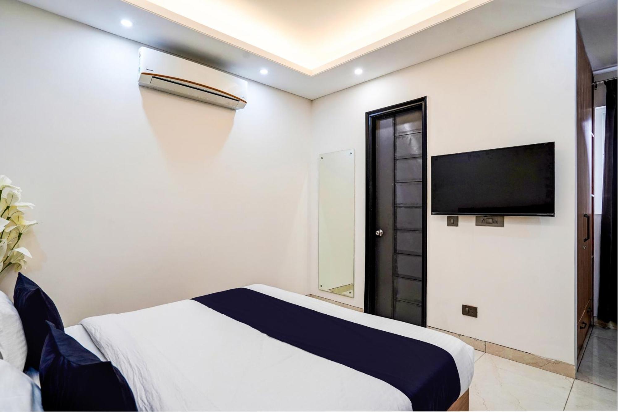 Hotel O Parkinn Gurgaon Exterior photo